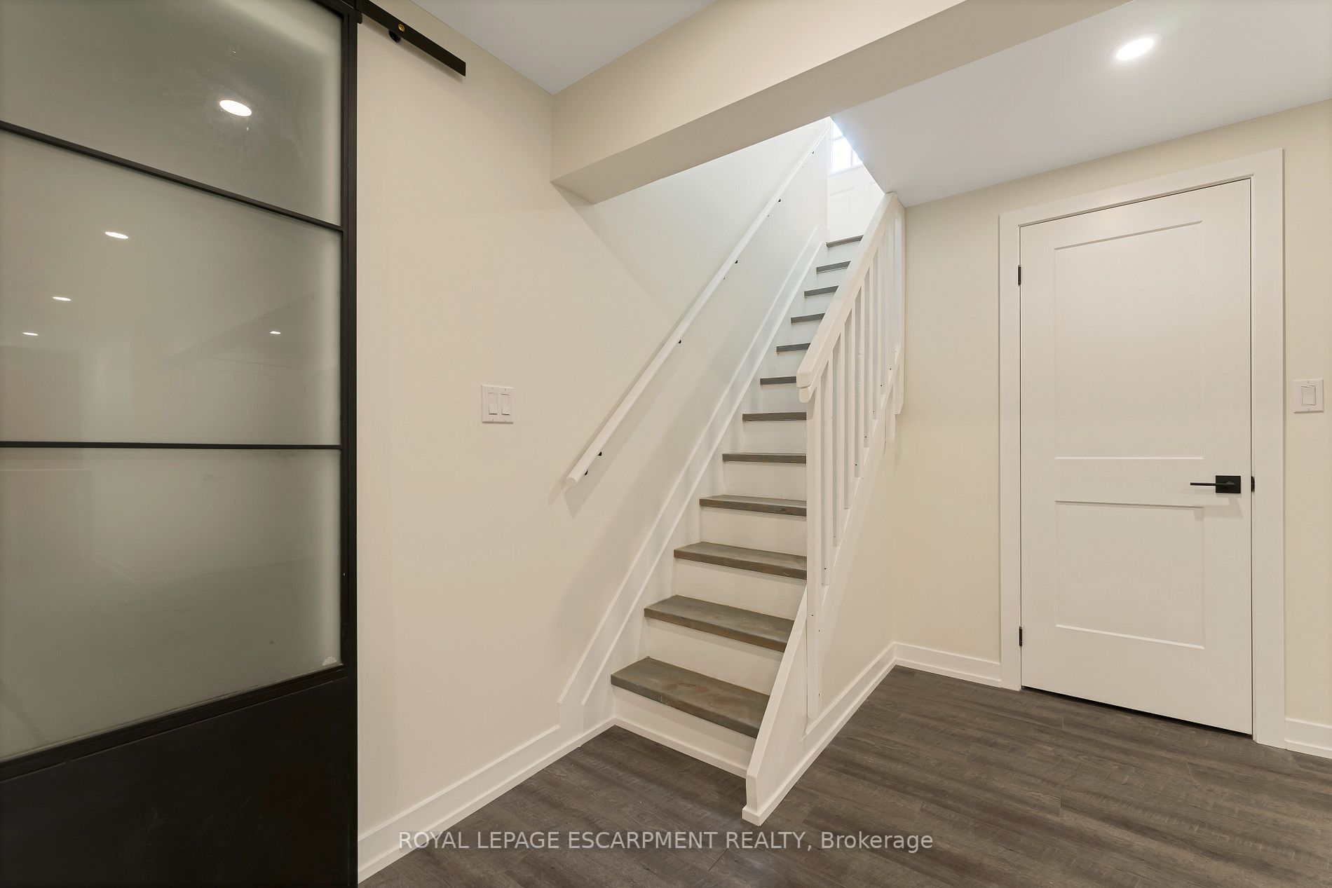 Listing X5985192 - Large Photo # 28