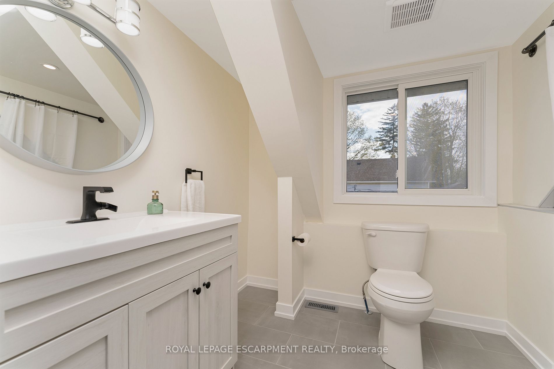 Listing X5985192 - Large Photo # 19