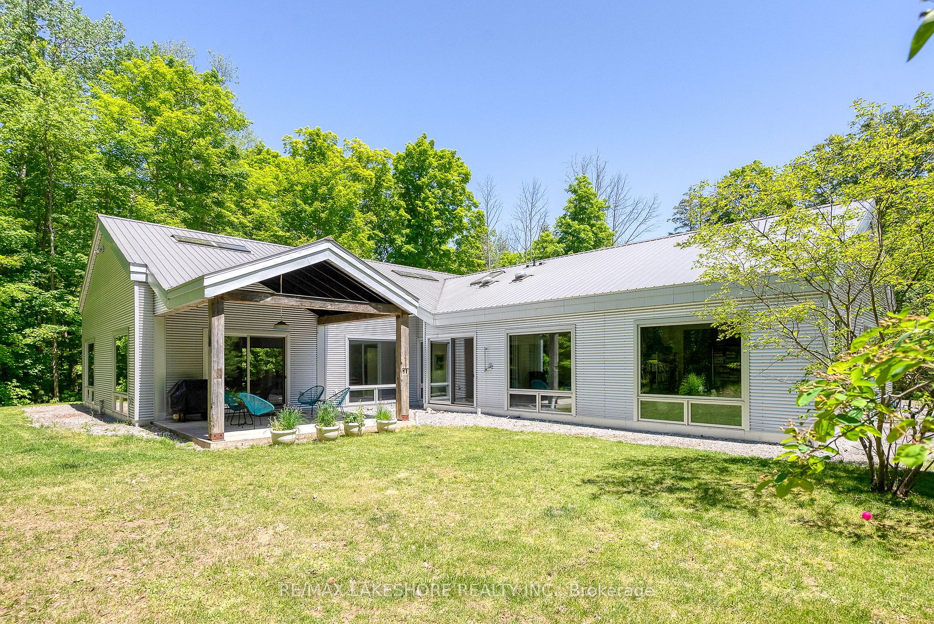 4556 Eagleson Line
