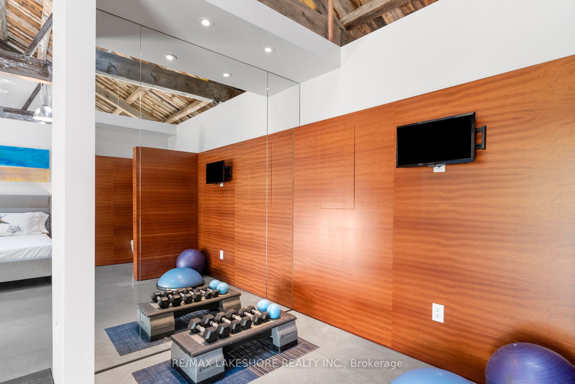 4556 Eagleson Line