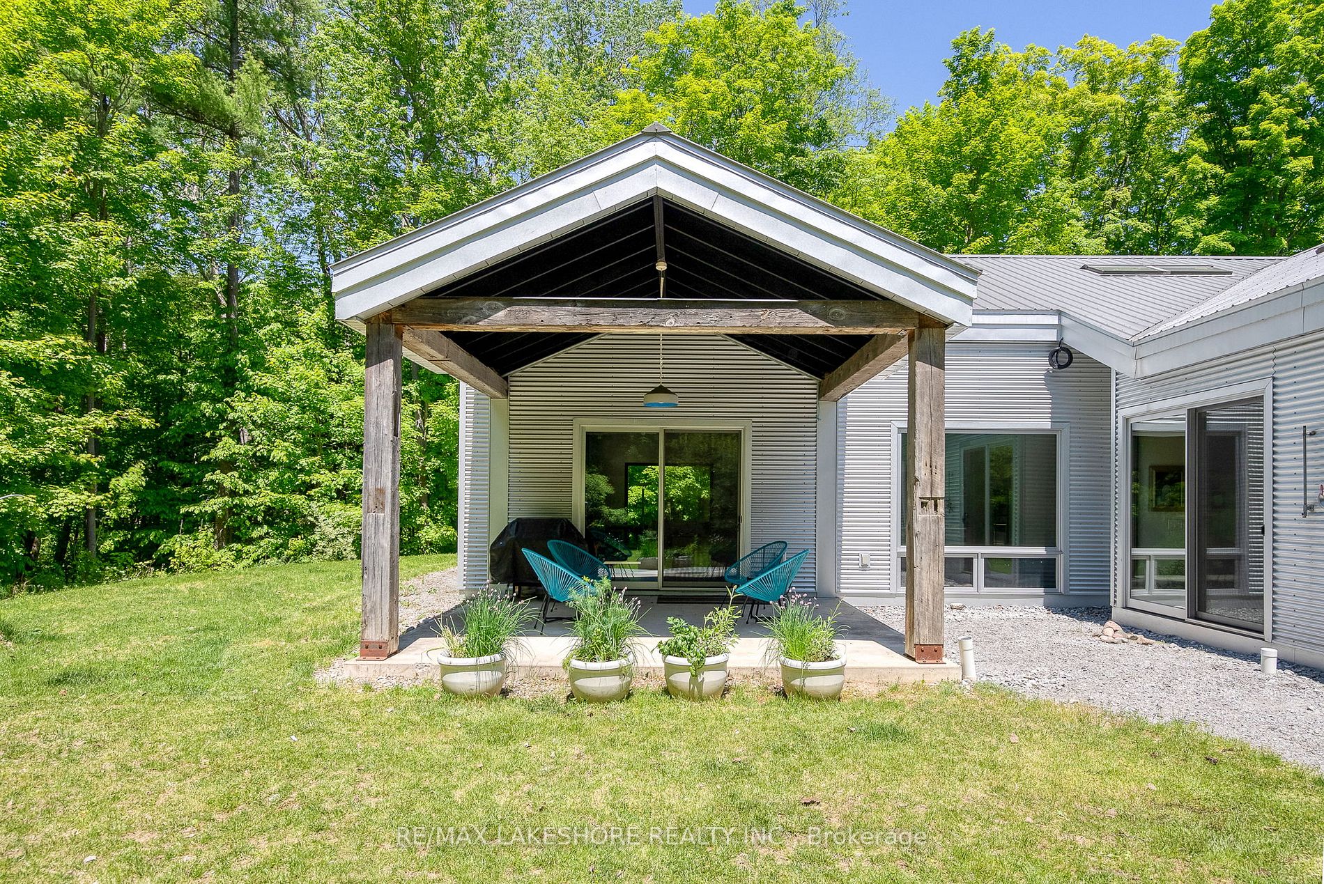 4556 Eagleson Line