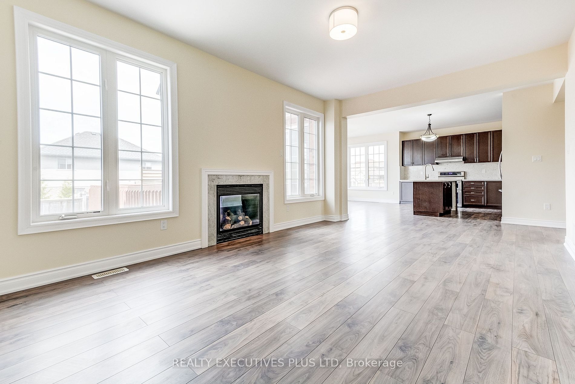 6343 Connor Crescent