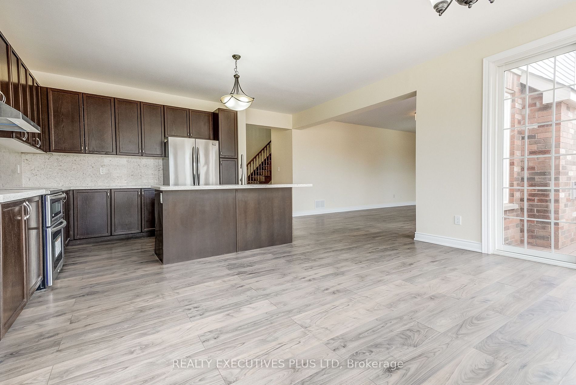 6343 Connor Crescent