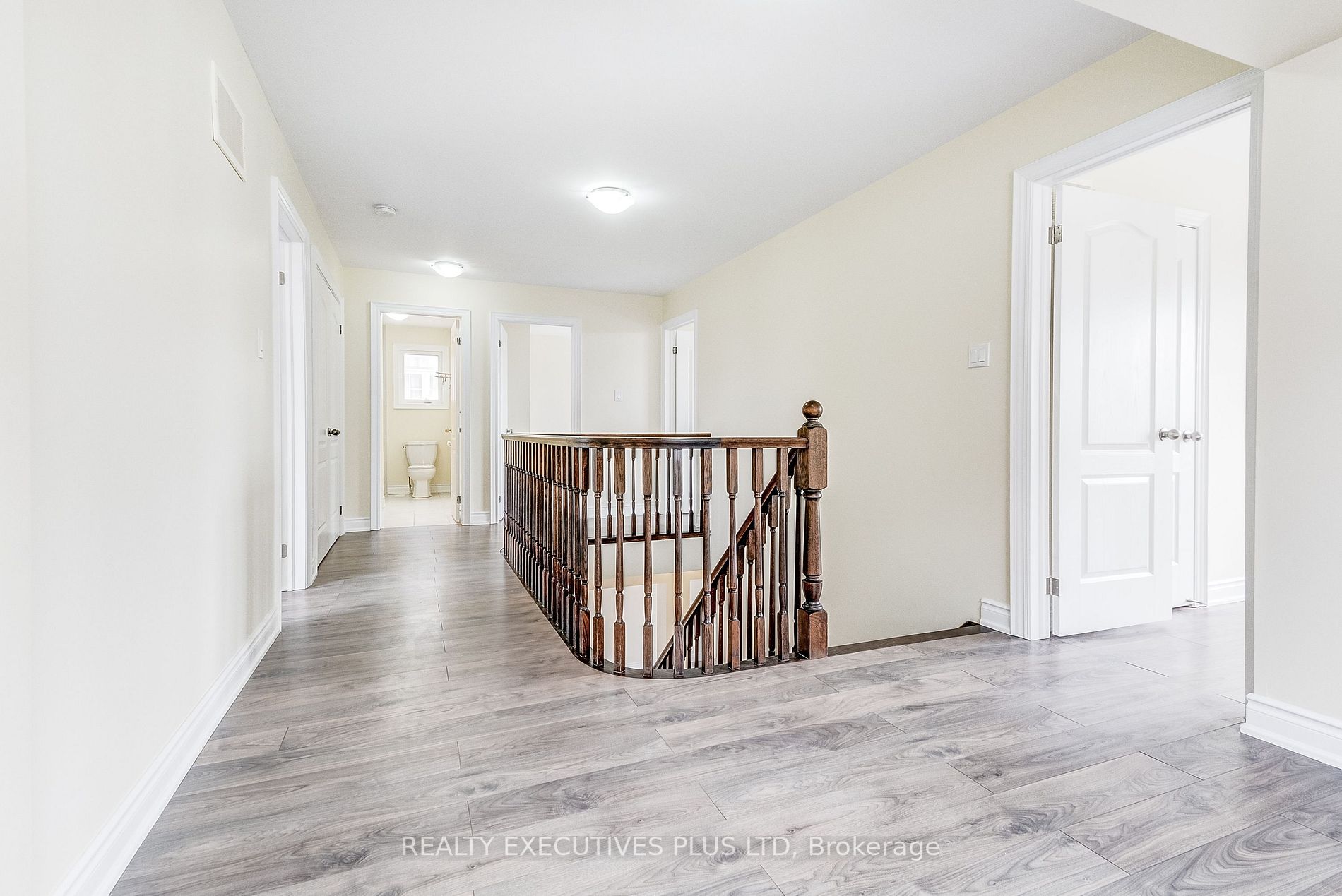 6343 Connor Crescent