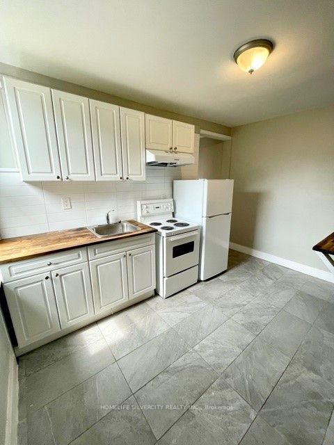 214 Mary Street, #2