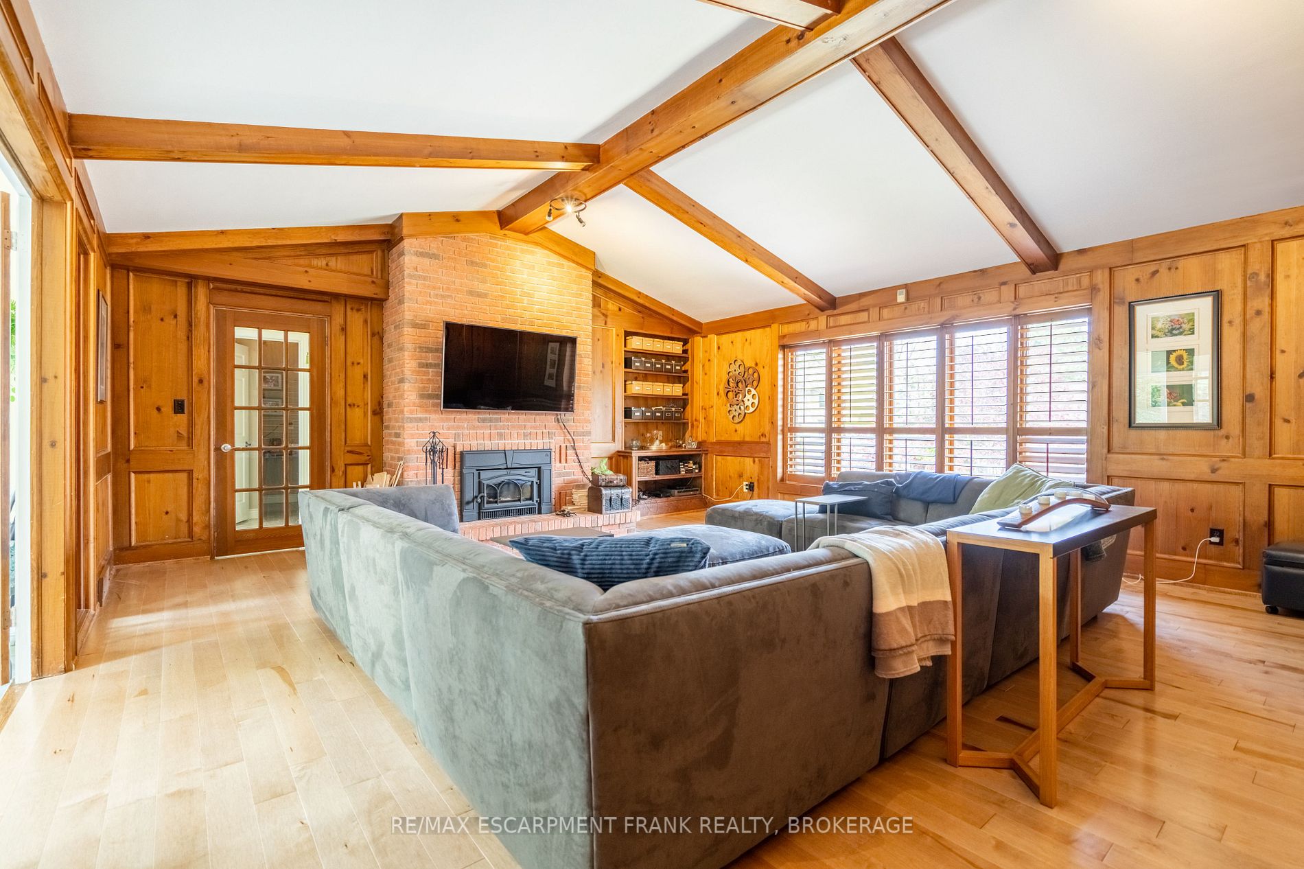 18 Stonegate Dr