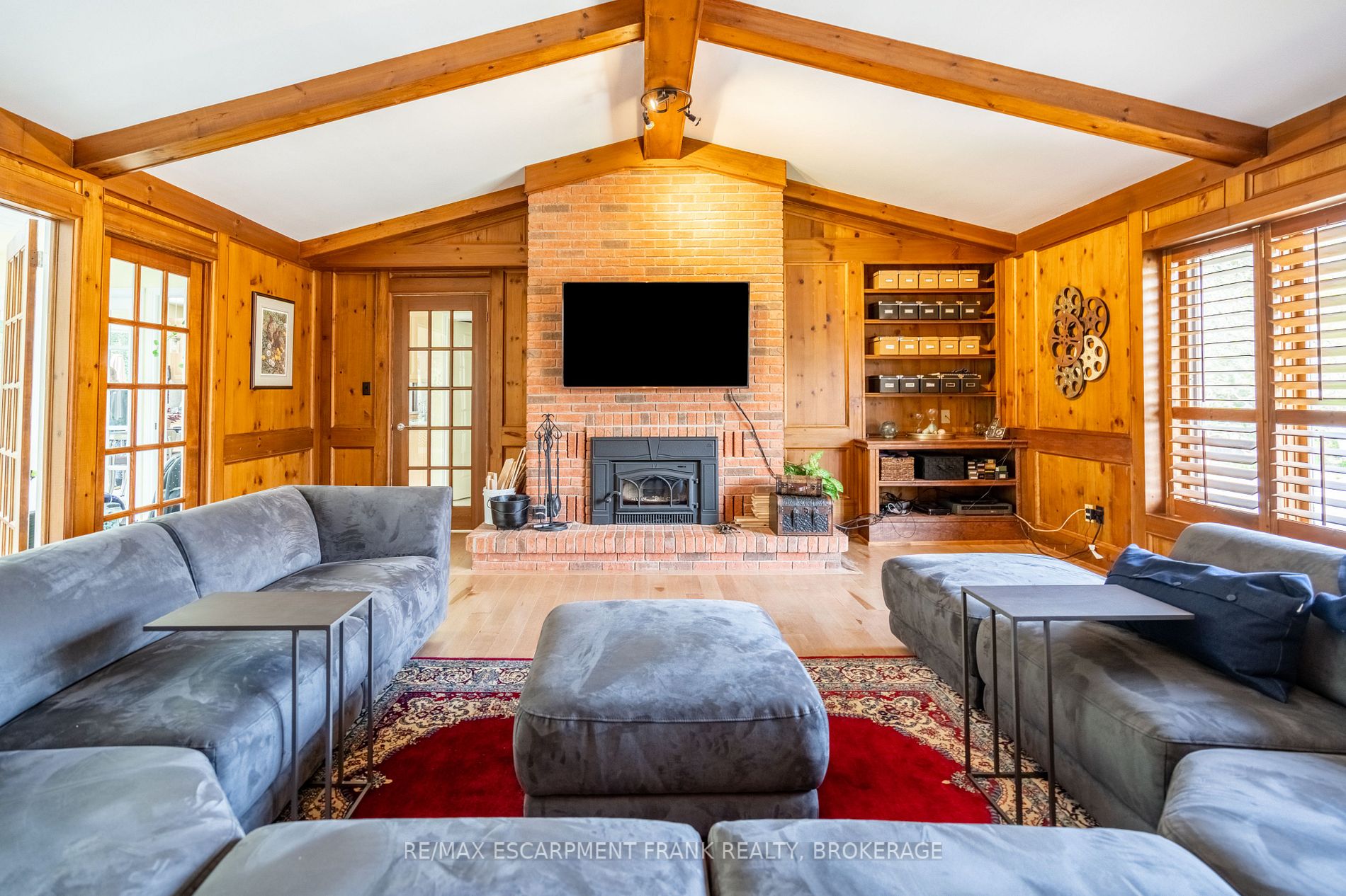 18 Stonegate Dr