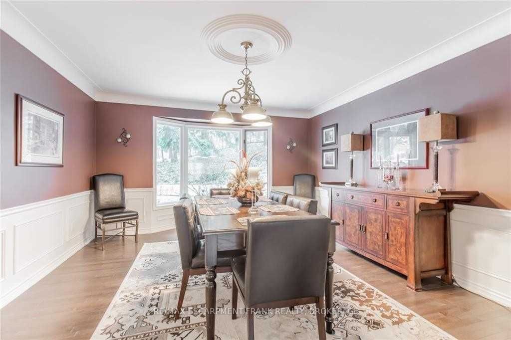18 Stonegate Dr
