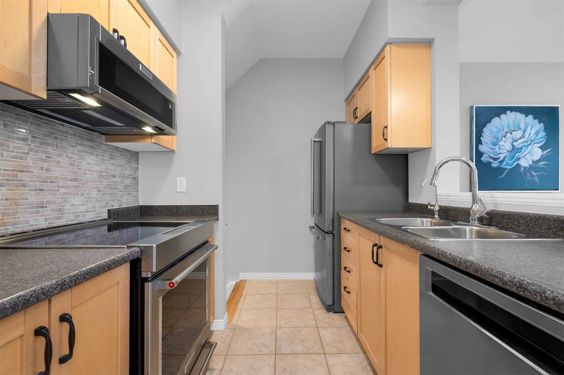 81 Valridge Dr, #15