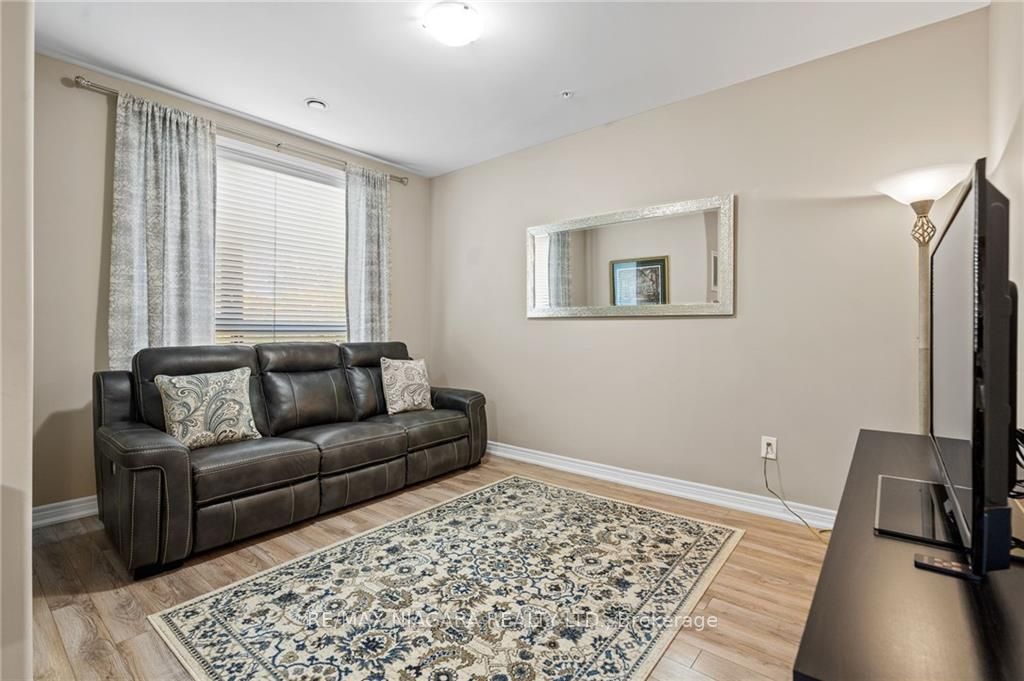 379 Scott St, #303