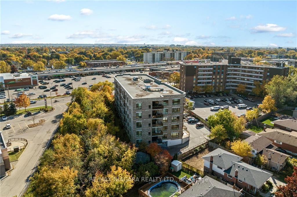 379 Scott St, #303