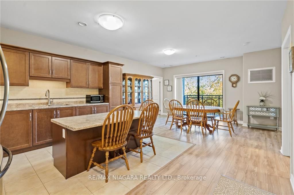 379 Scott St, #303