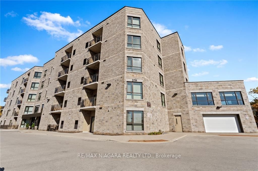 379 Scott St, #303