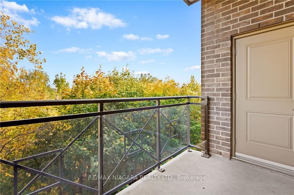 379 Scott St, #303