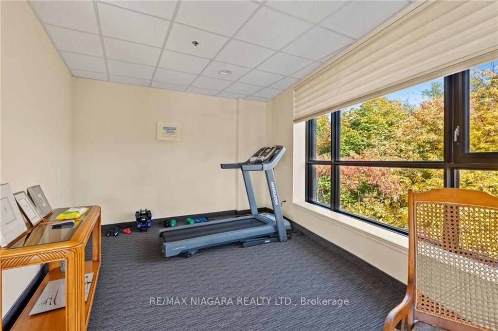 379 Scott St, #303