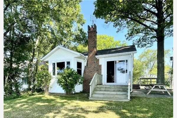 13167 Lakeshore Rd, Wainfleet