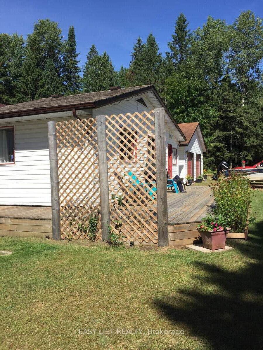 1084 South Algonquin Road