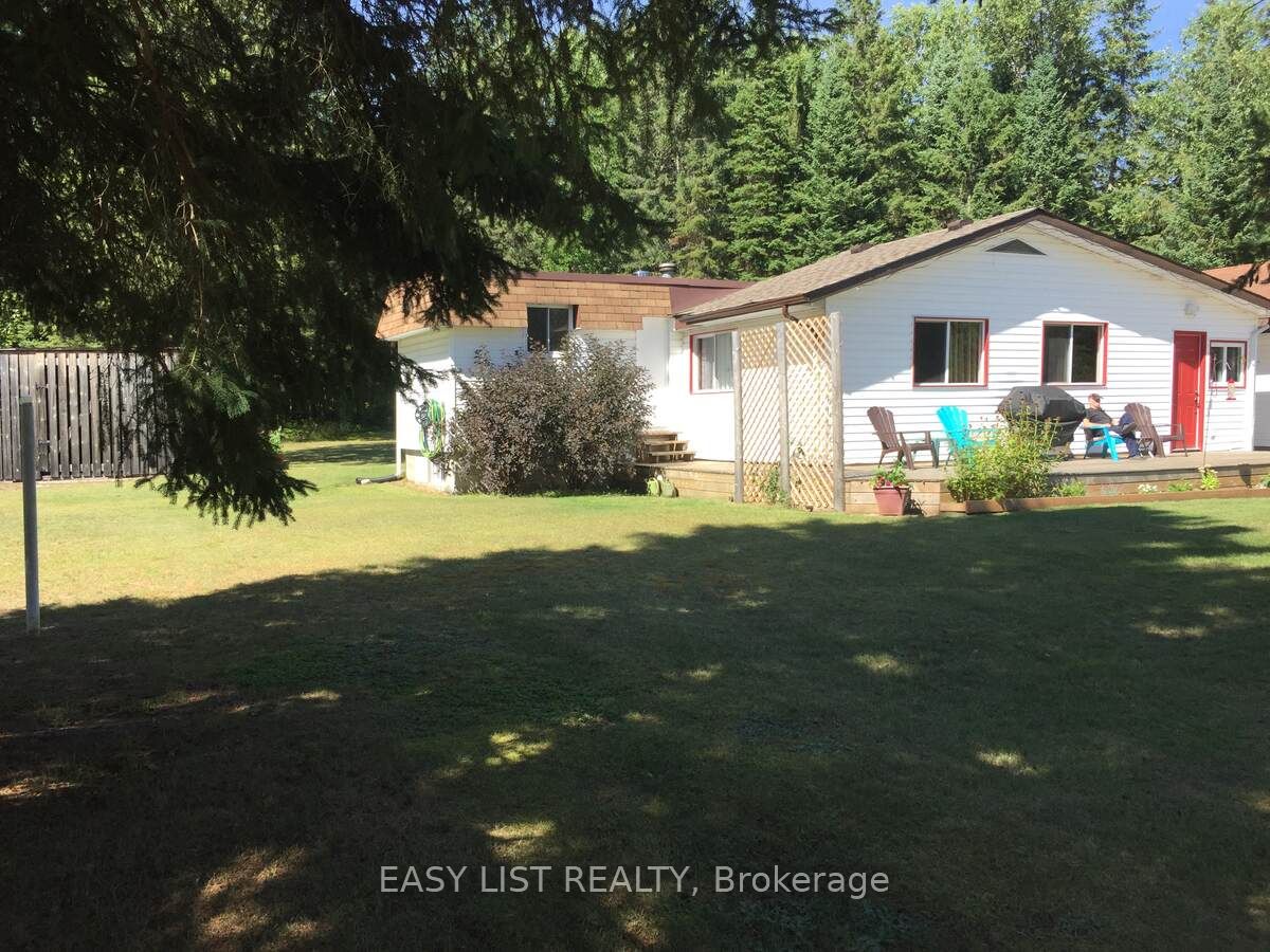 1084 South Algonquin Road