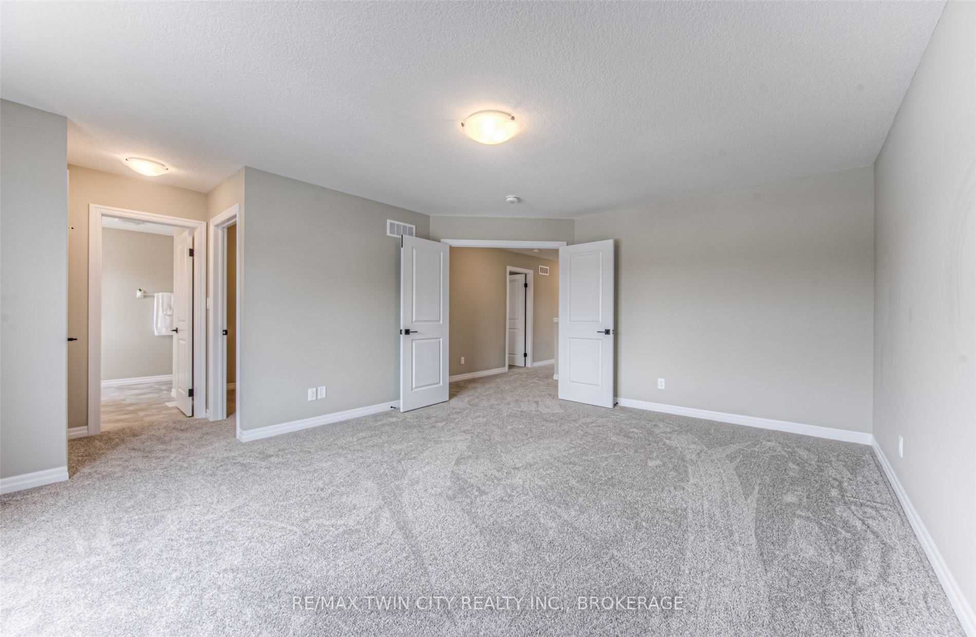 Listing X5991727 - Large Photo # 20