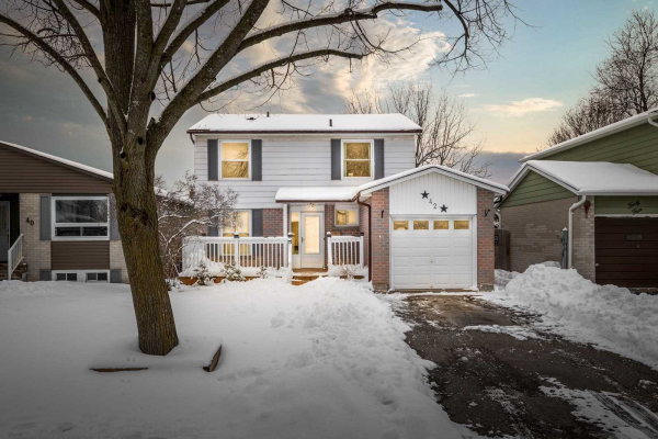 42 Arthur Mark Dr, Port Hope