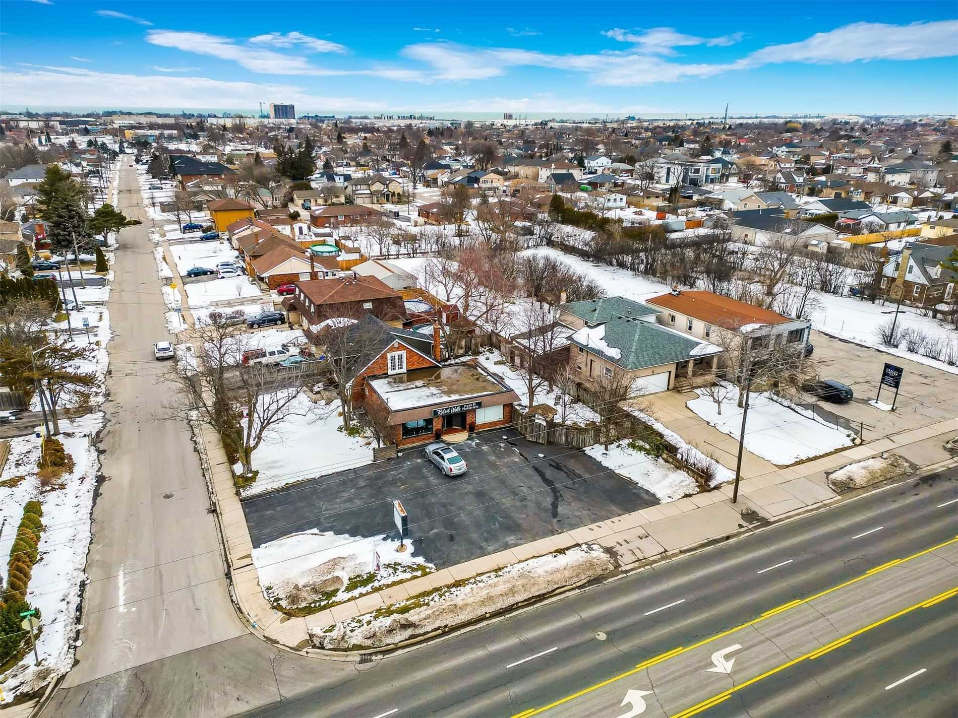 8 Warwick Rd