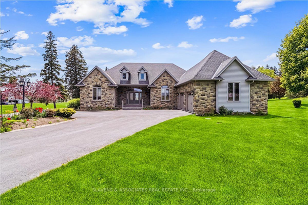 747 Centre Rd, Hamilton