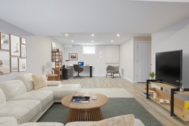 903 Frontenac Cres