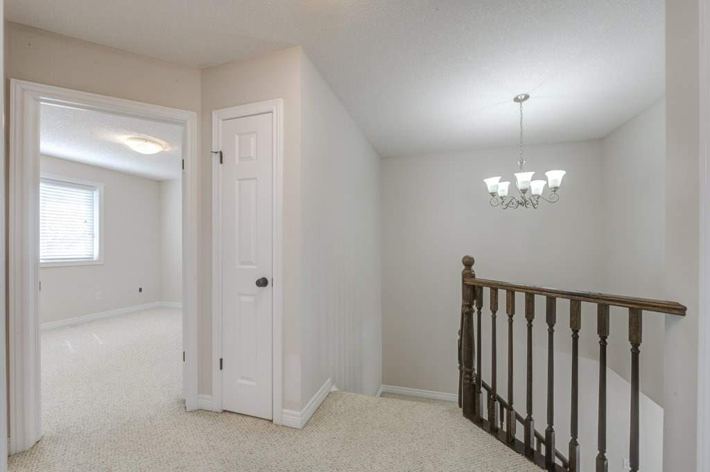903 Frontenac Cres