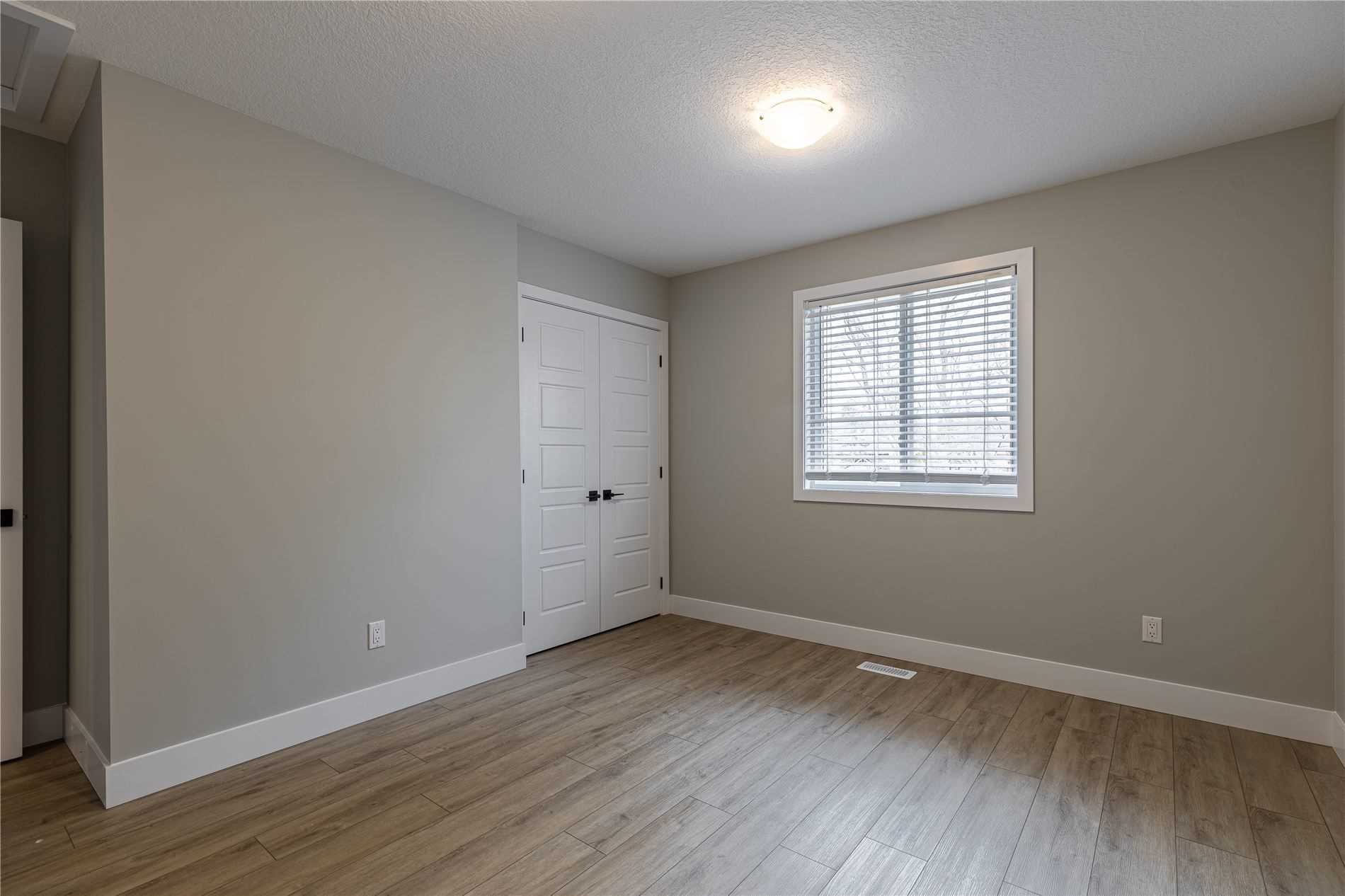 322 Stephen St