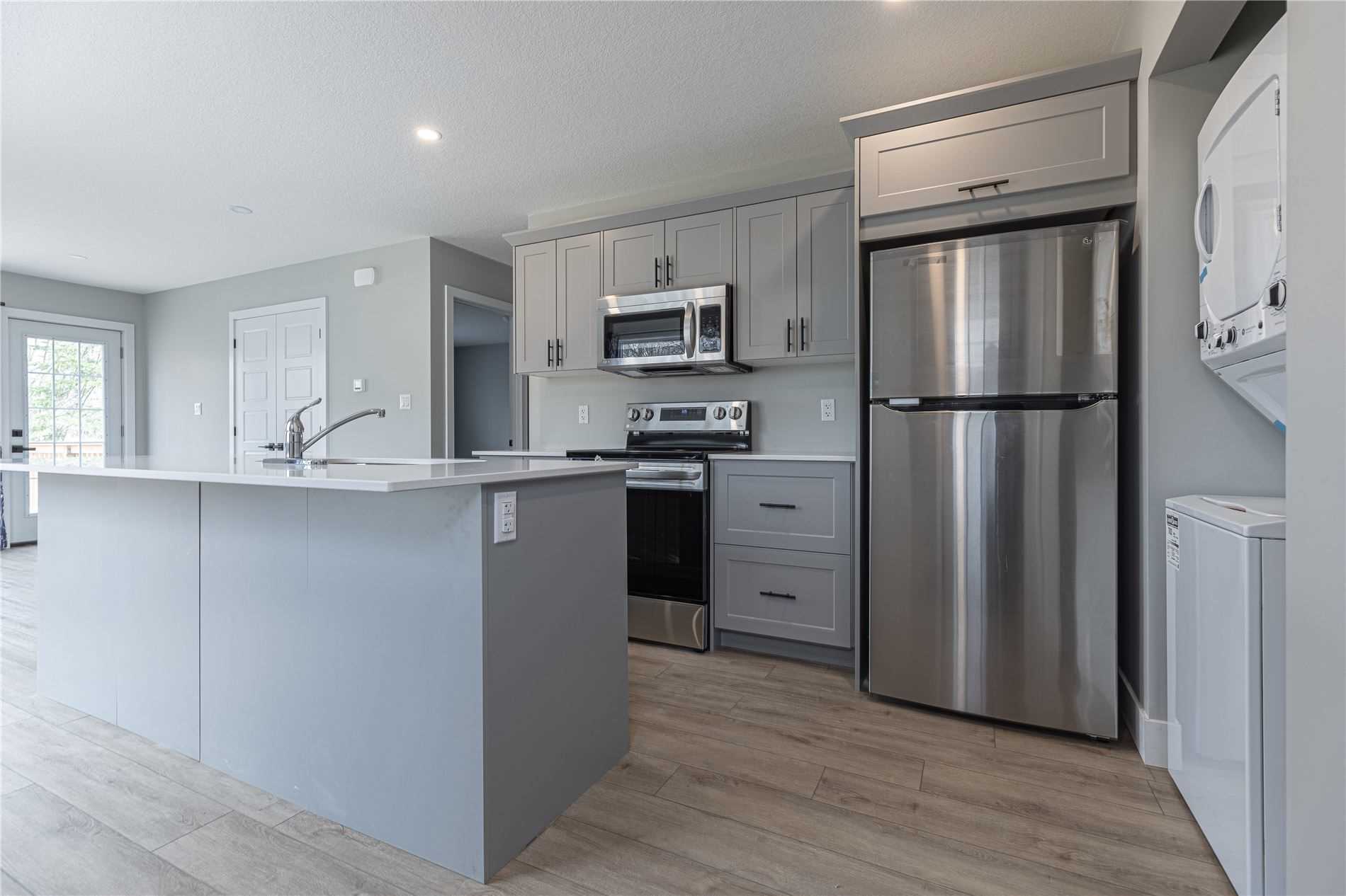 322 Stephen St