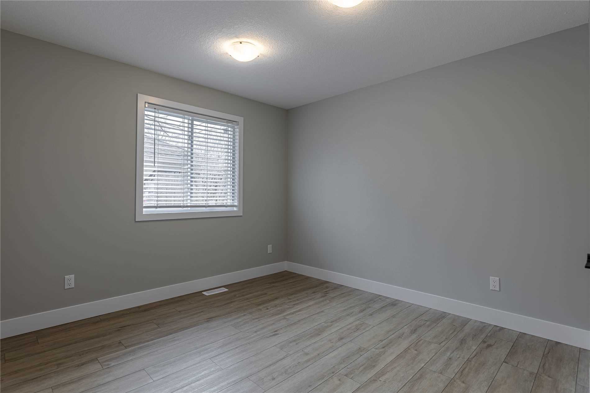 322 Stephen St
