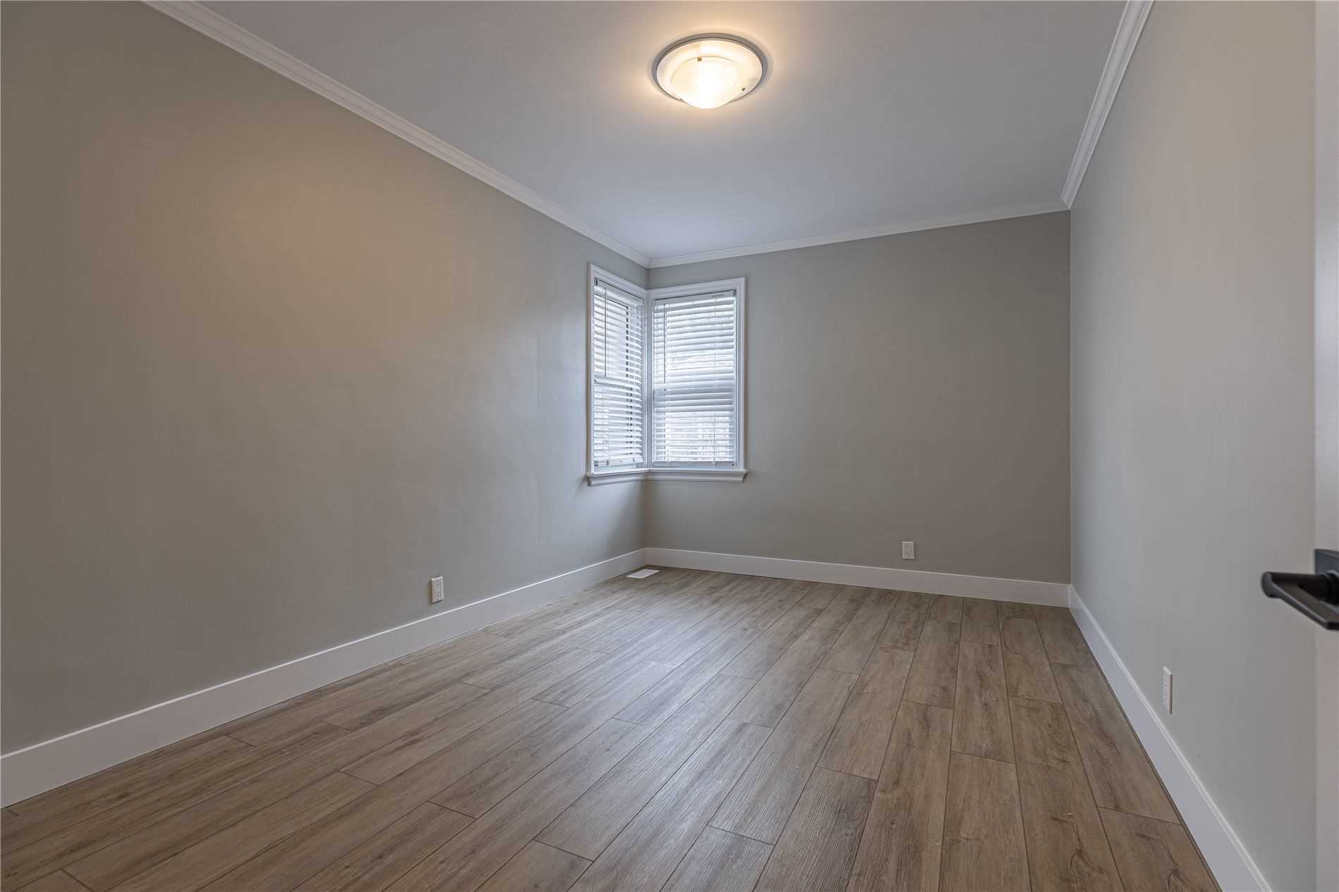 322 Stephen St