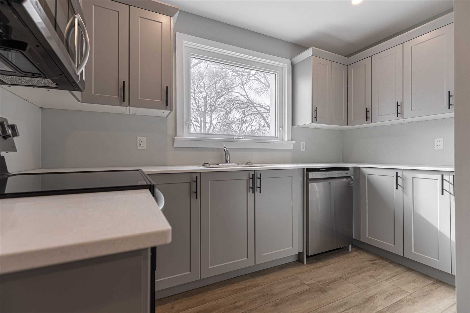 322 Stephen St