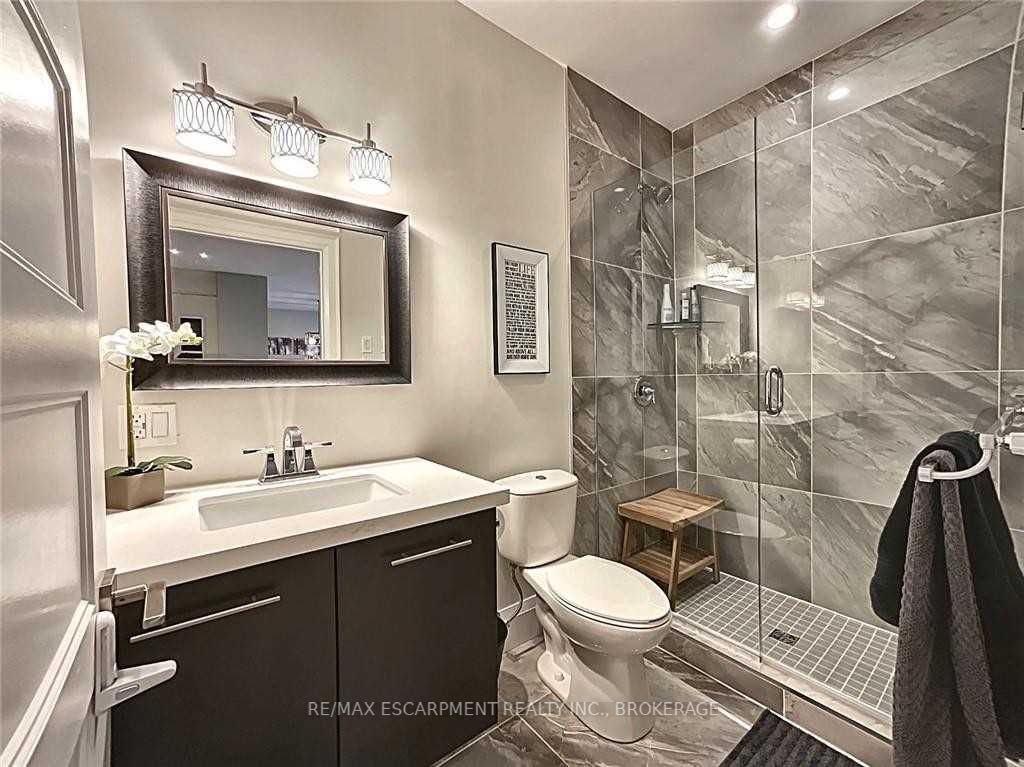 Listing X5995393 - Large Photo # 12