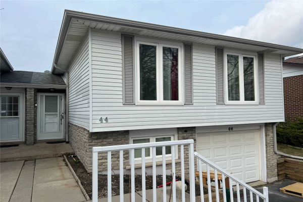 44 Brookstream Crt, Hamilton