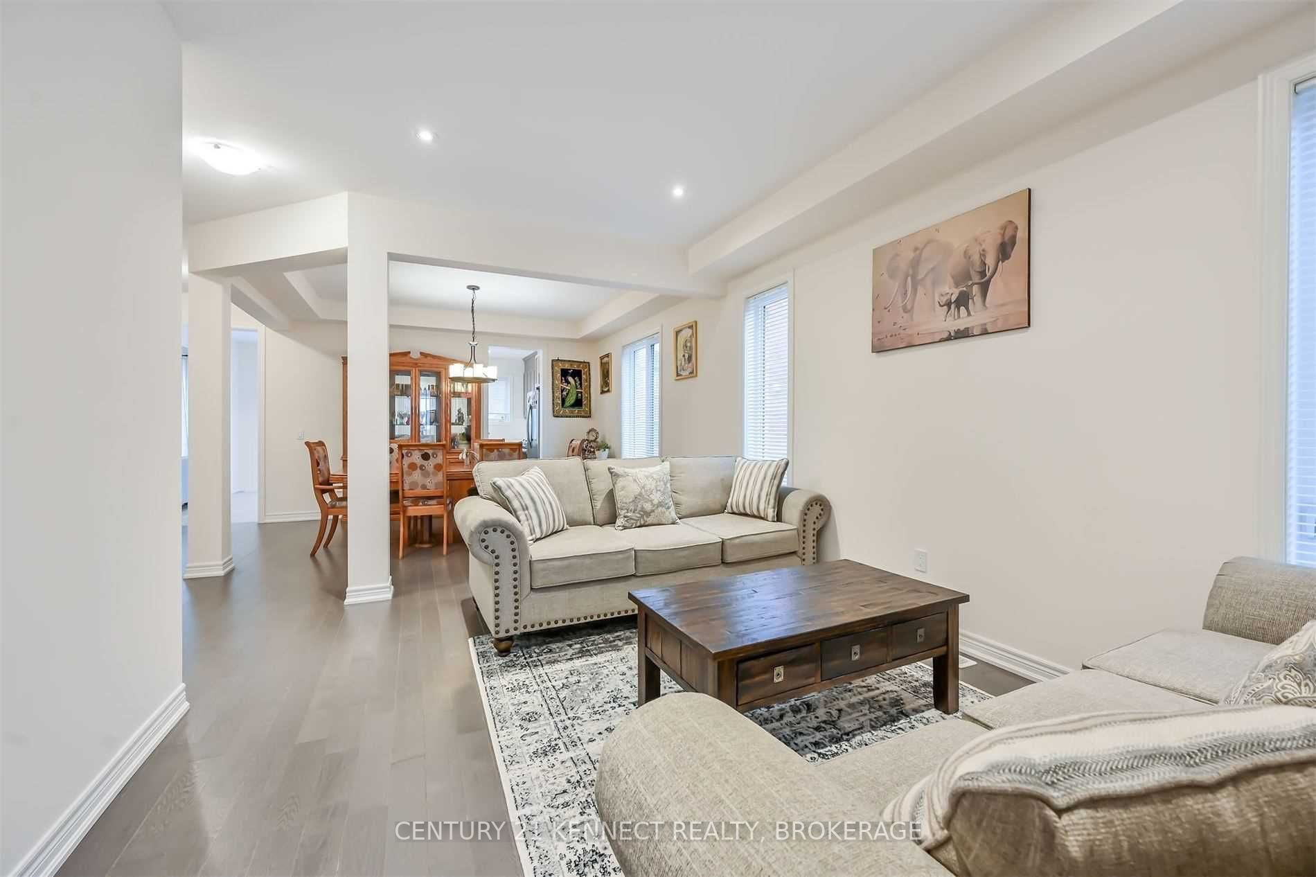 59 Findlay Dr