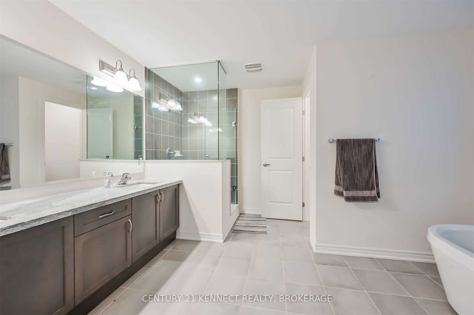 59 Findlay Dr