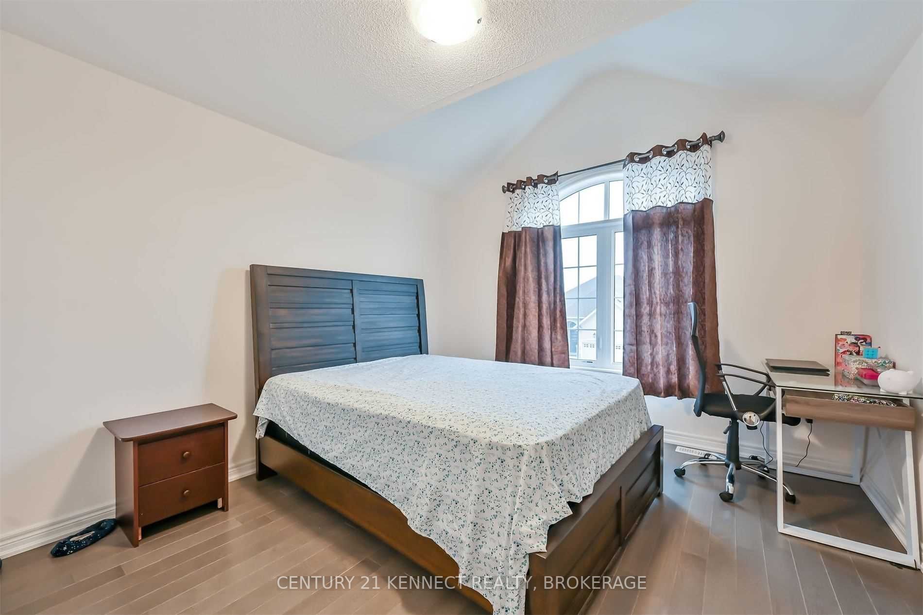59 Findlay Dr