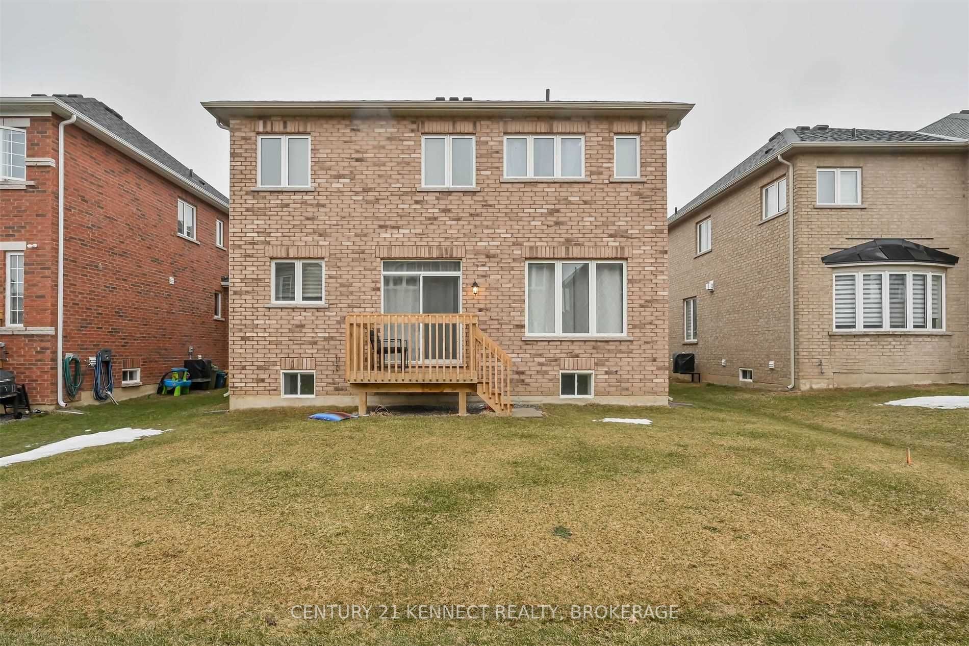59 Findlay Dr