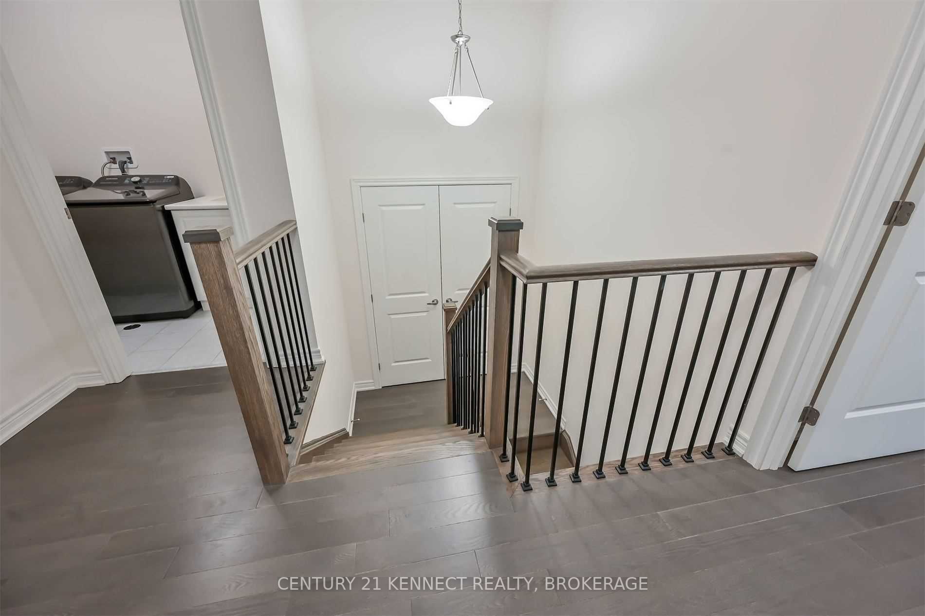 59 Findlay Dr