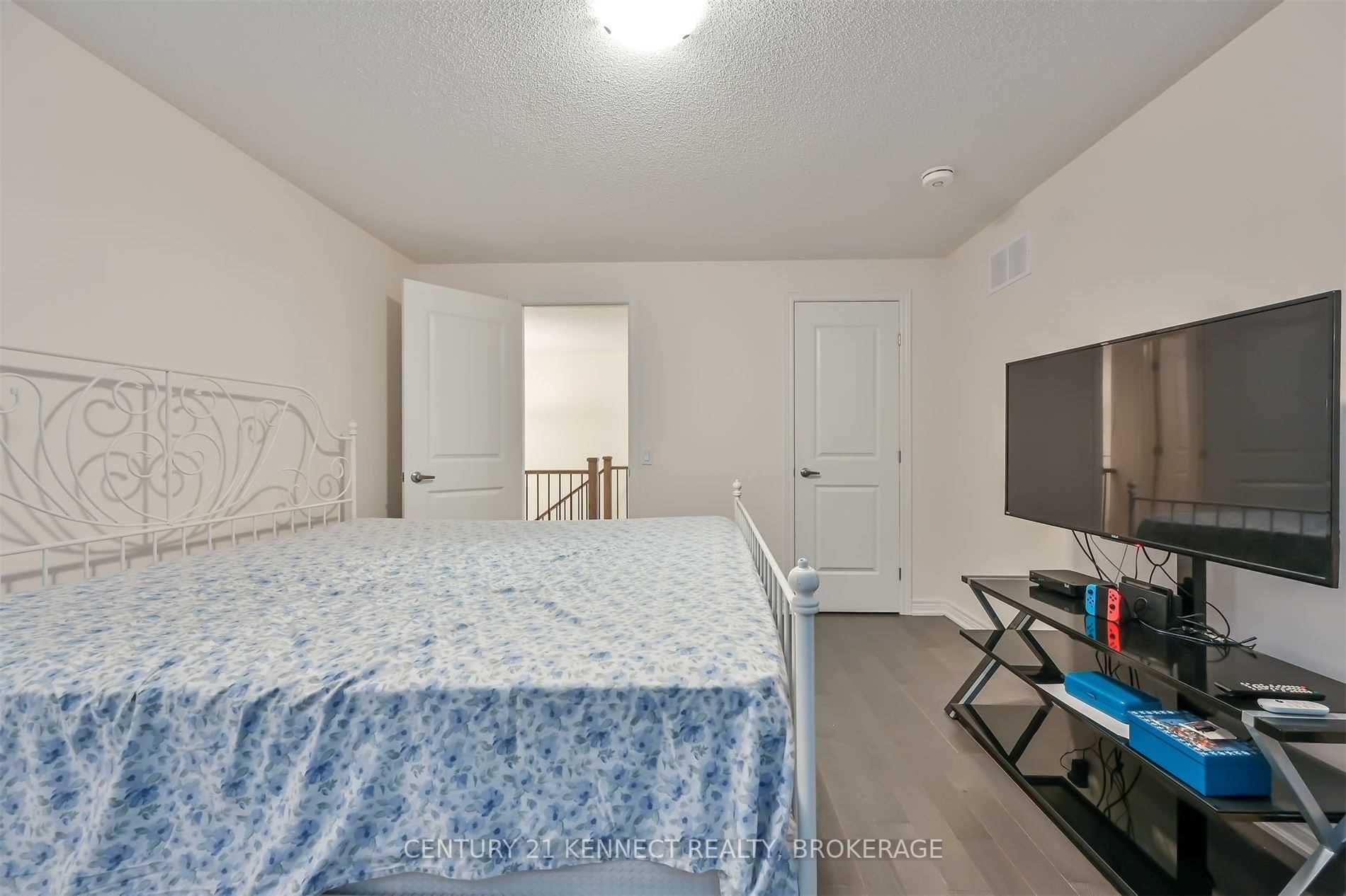 59 Findlay Dr