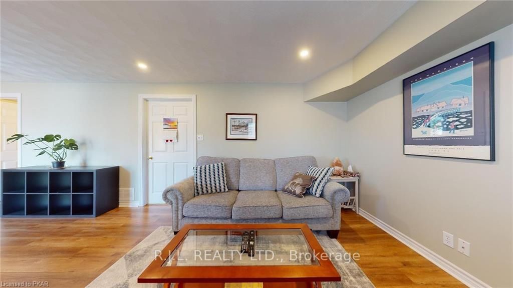 Listing X5996516 - Large Photo # 27