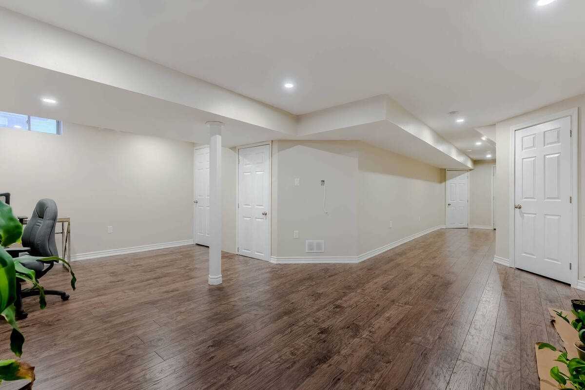 116 Echovalley Drive