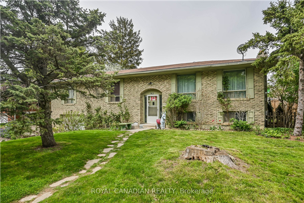 92 Farringford Dr