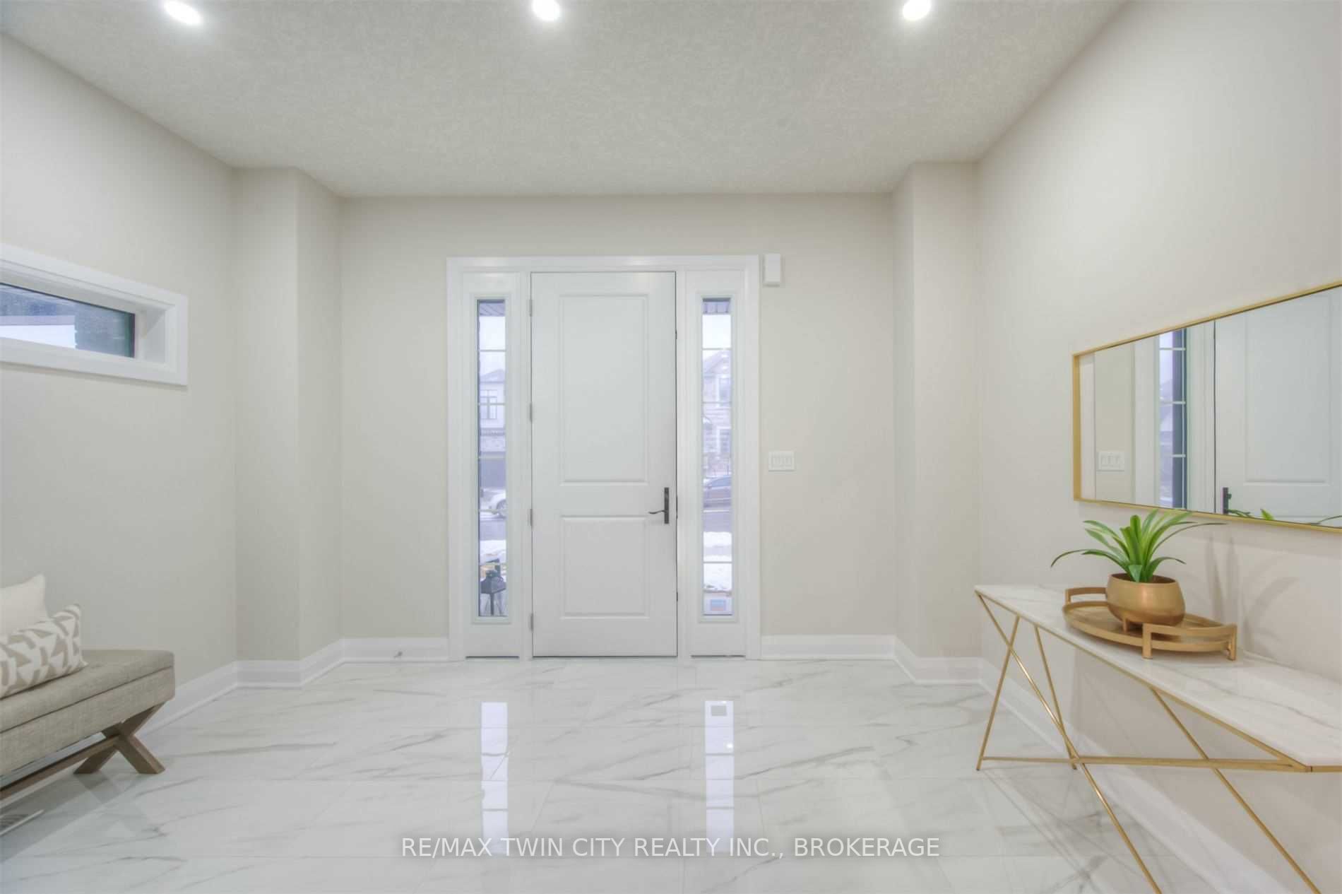 Listing X5997841 - Large Photo # 3
