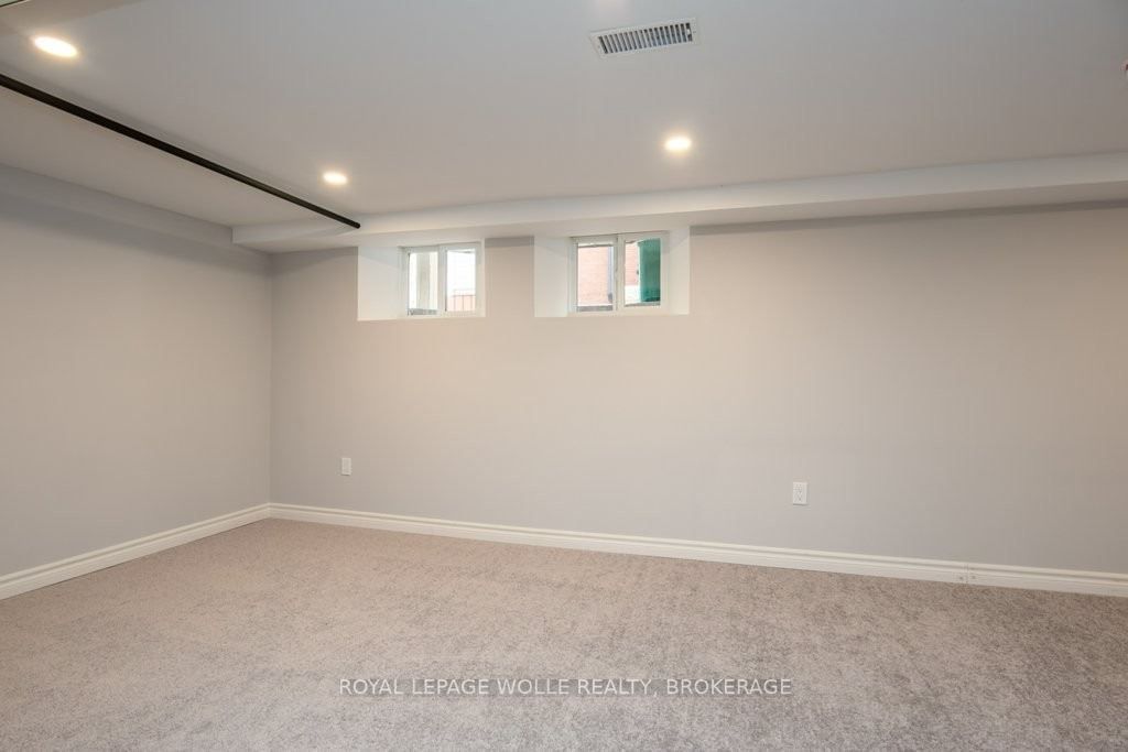 Listing X5998917 - Large Photo # 33