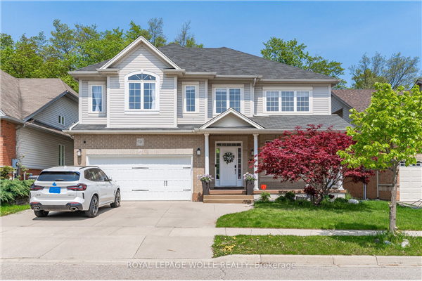 521 Winterburg Walk, Waterloo
