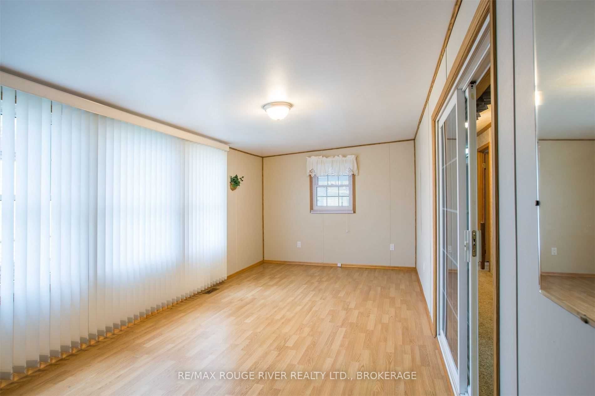 16 Bayview Drive