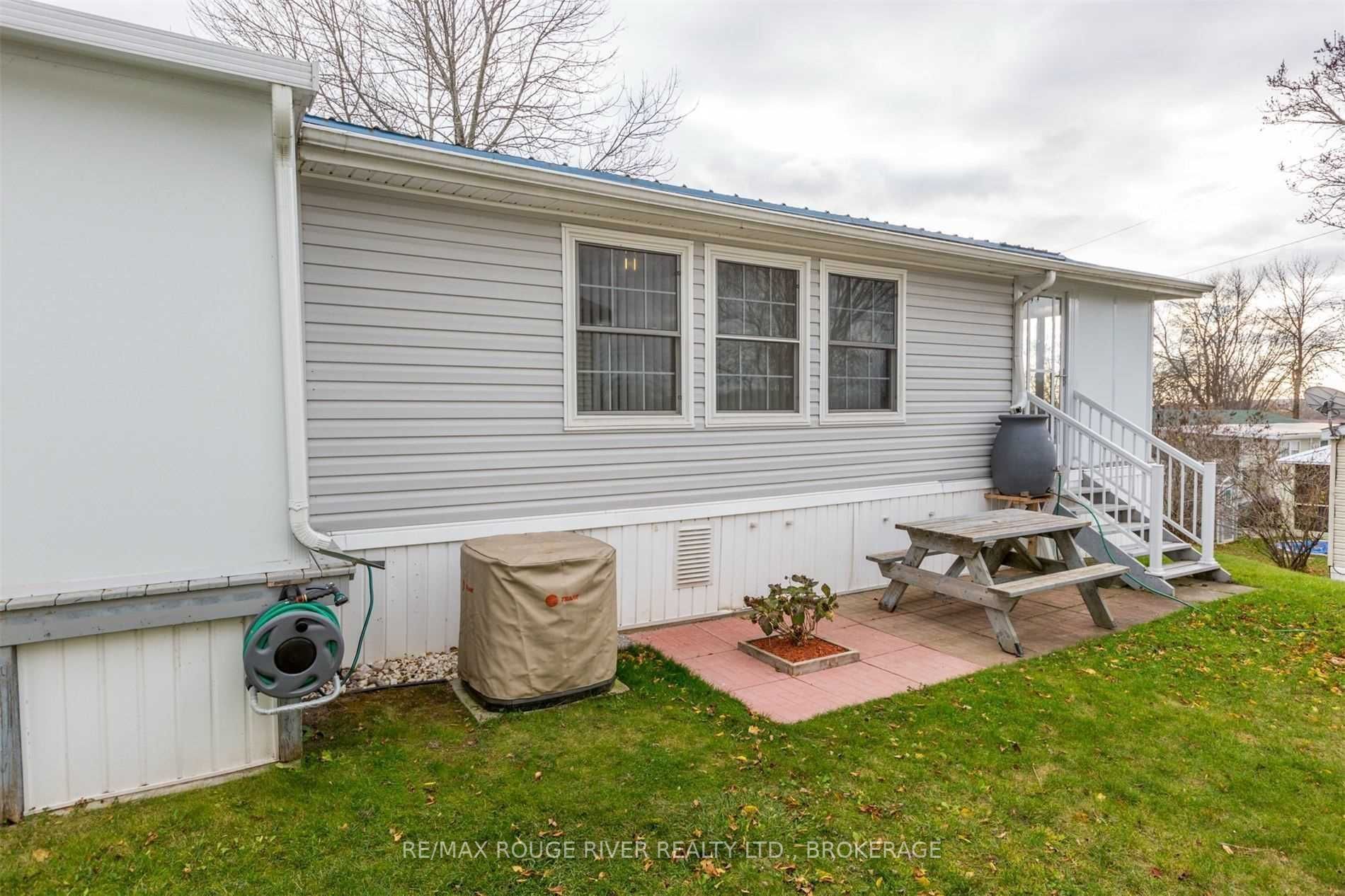 16 Bayview Drive