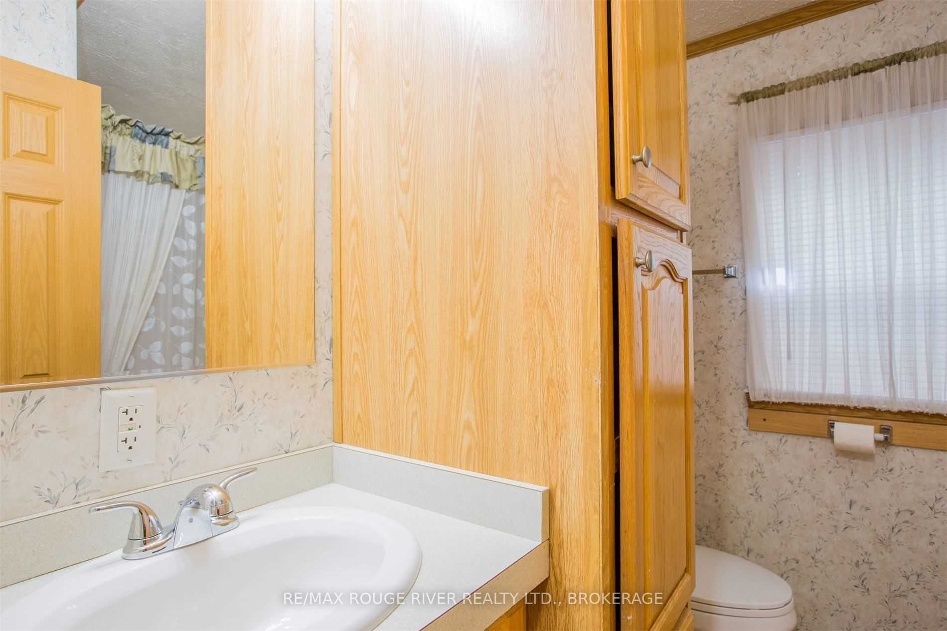 16 Bayview Drive